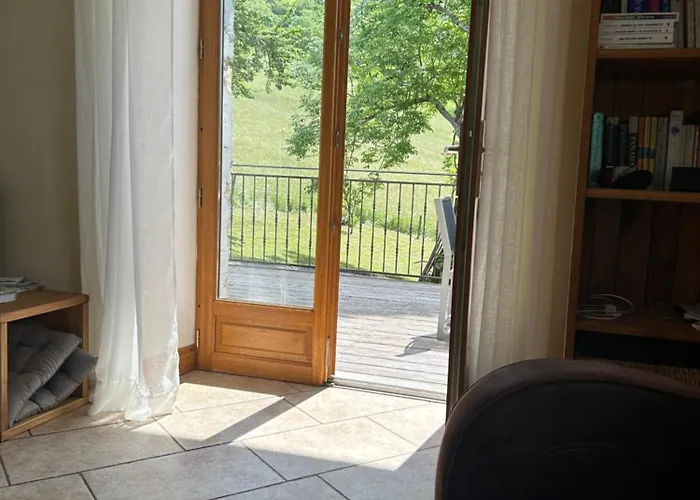 Сasa de vacaciones Les Chanterelles Montmin *