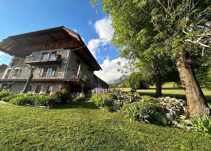 Les Chanterelles Montmin Сasa de vacaciones *